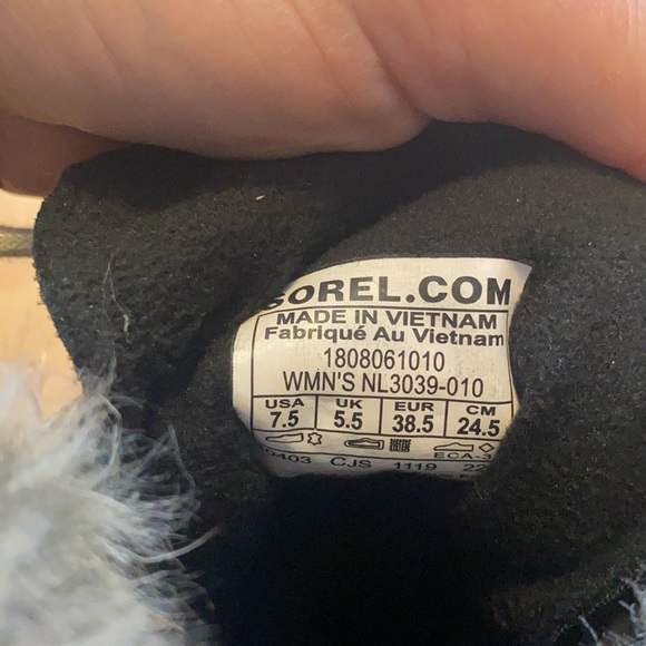 Waterproof explorer Joan SOREL winter boots - Picture 4 of 9